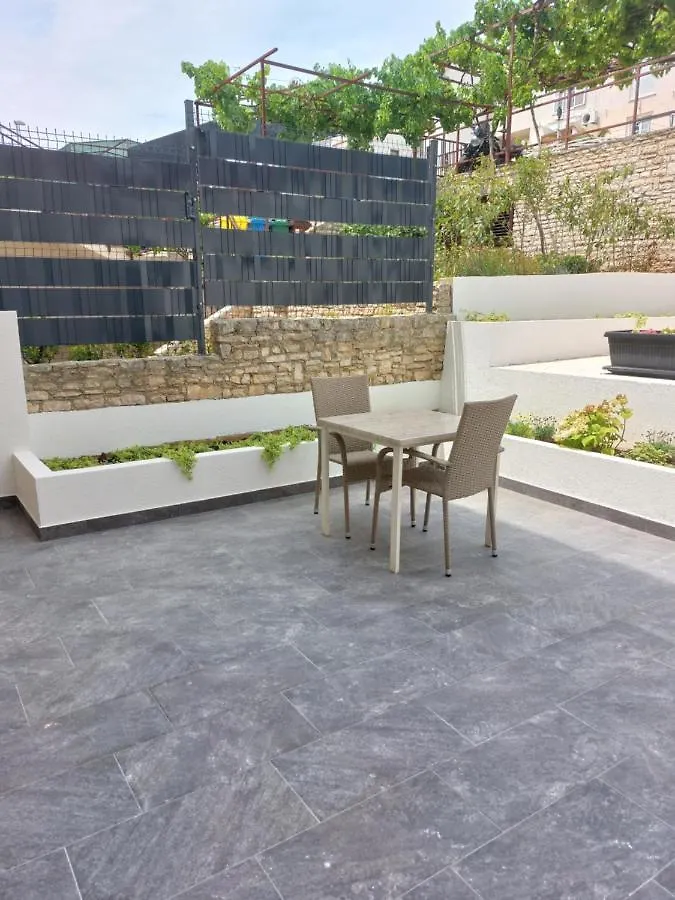 Apartment Karlo, Pula 0*,  Kroatien
